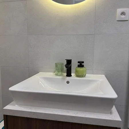 Apartamento Luxury With Free Private Parking Trnava