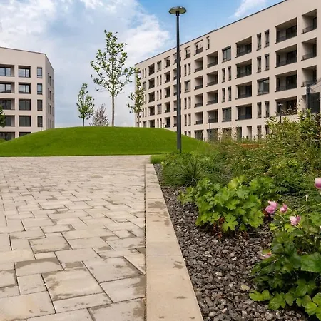 Luxury With Free Private Parking Apartamento