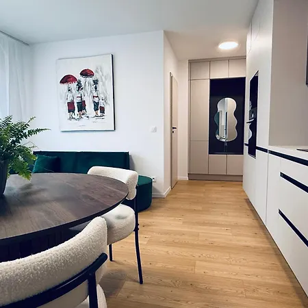 Luxury With Free Private Parking Апартаменты Трнава
