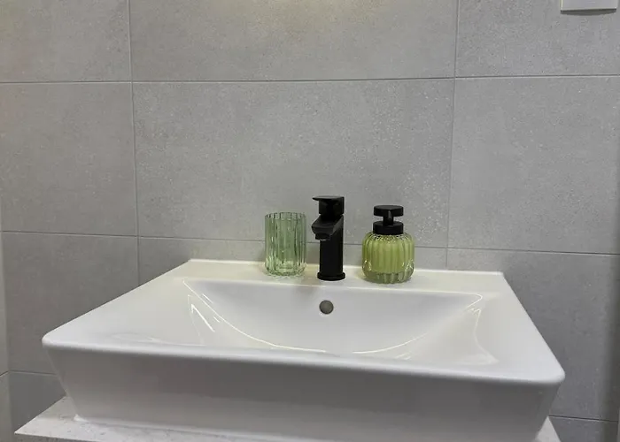 Apartament Luxury With Free Private Parking Trnawa